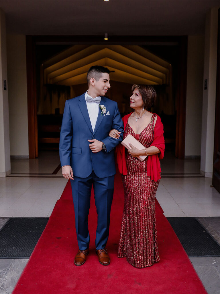Renato y Olenka 255 55