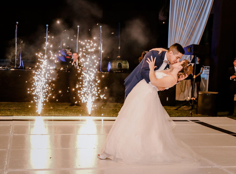 Renato y Olenka 282 80